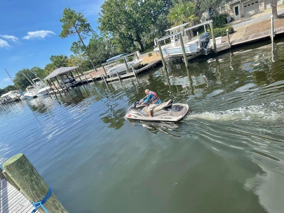 Exclusive Canal Home & Dock In Gulf Breeze Kültér fotó